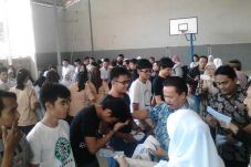 Cara Unik Siswa SMA...