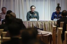 Pertemuan Militer dan...