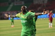 Persebaya Tempel Ketat...