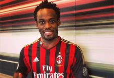Essien Masih Betah di...