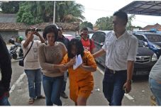 Jual Karyawati ke Hidung...