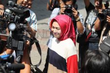 Airin Pasrah Suaminya...