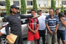 Polisi Bekuk Pencuri...