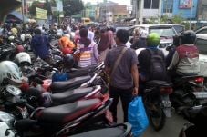Parkir Liar Bikin Tanah...