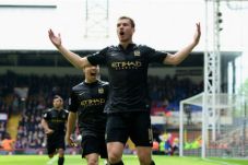 Dzeko Tertarik Merumput...