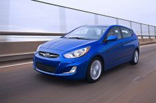 Hyundai Raih Gelar Mobil...
