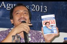 Ditetapkan Tersangka,...