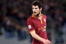 Agen Tepis Destro Tinggalkan...