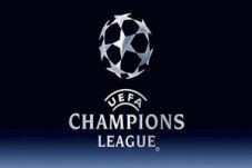 Liverpool Pamer Trofi...