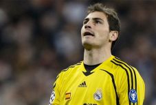Casillas Buka Peluang...