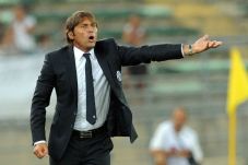 Conte Impikan Trofi...