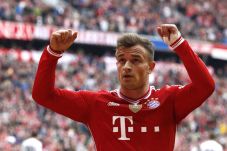 Shaqiri Pertimbangkan...