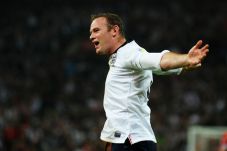 Gerrard: Rooney Belum...