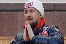 Chechnya Bantah Bantu...