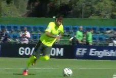 Trik Unik Penalti Neymar