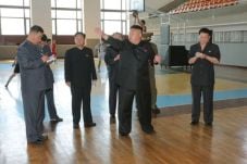 Jong-un Berdisko ala...