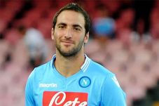 Barcelona Dekati Higuain