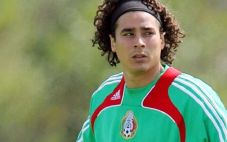 Barcelona Incar Kiper...