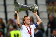 Rakitic Diincar Tiga...