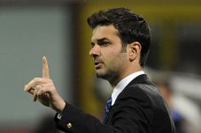 Stramaccioni Selangkah...