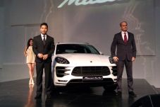 Dua Varian Porsche Macan...