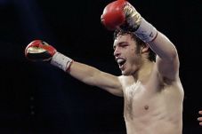 Julio Chavez Jr Lebih...