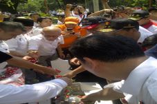 Makam Paman Prabowo...