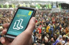 Aplikasi Maps Glastonbury...