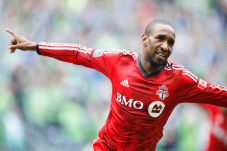 Defoe Segera Reuni dengan...