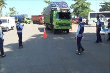 Tim Gabungan Razia Kendaraan...