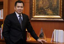 HT: Ekonomi Indonesia...