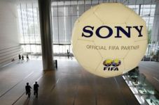 Sponsor Desak FIFA Usut...