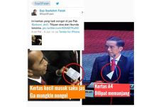 Kontroversi Kertas di...