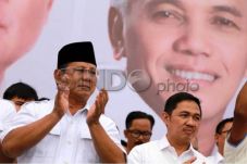 Cuaca Buruk, Prabowo...