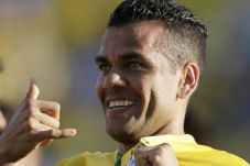 Alves Justru Jagokan...