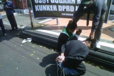 Kejari Didesak Usut...