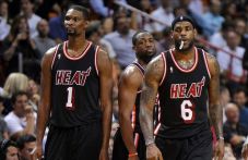 Bosh Tak Pedulikan Kritik