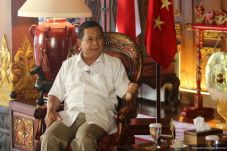 Prabowo Akan Nyekar...