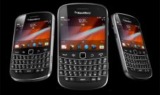 BlackBerry Bold 9900...