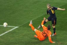 Kenangan Buruk Sneijder...