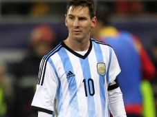 Mimpi Messi Tampil di...