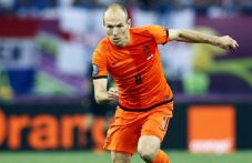 Belanda Andalkan Serangan...