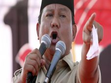 Prabowo Bicara Soal...