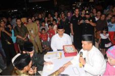 Disaksikan Wali Kota,...