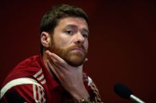 Alonso Minta Spanyol...