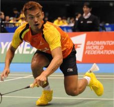 Lin Dan Rontok di Perempat...