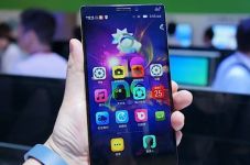 Lenovo Vibe Z2 Pro Muncul...