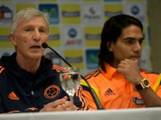 Pekerman Simpan Senjata...