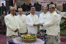 Pemkot Cirebon Akan...