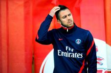 Milan Bajak Menez dari...